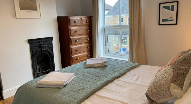 Beautiful two bed Victorian terrace house