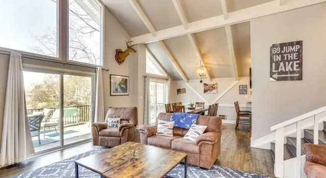 Dock, Boat Slip & View: Lakefront Tan-tar-a Home!
