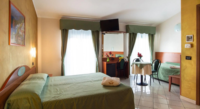 Трёхместный номер HD Hotel
