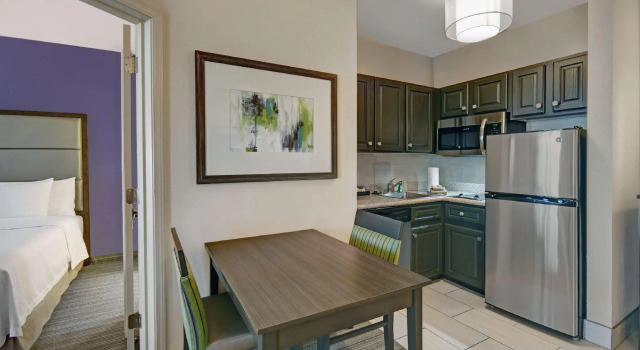 Четырёхместный люкс Homewood Suites by Hilton Eatontown