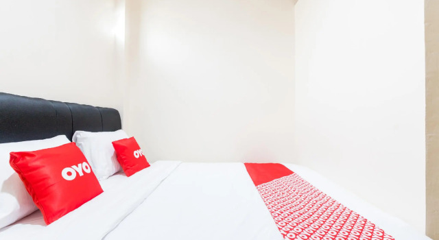 Двухместный номер Standard Urbanview Hotel Residence 446 Tanjung Duren