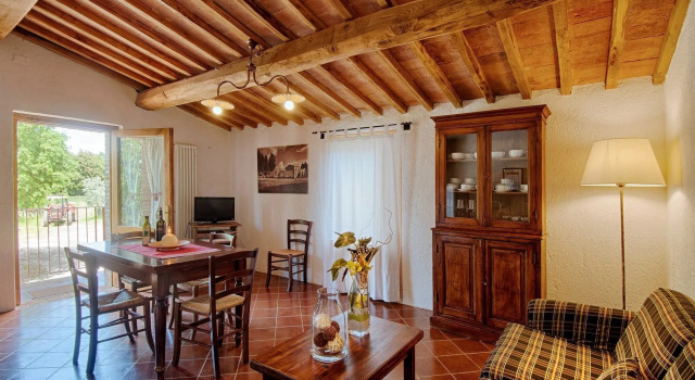 Agriturismo Poggio Bonelli, Забронировать Фермерский дом Отели Кастельнуово-Берарденга с парковкой, Парковка