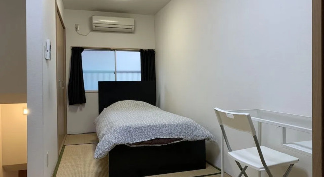 Higashimikuni House, Забронировать Отель Сакаи Осака, рядом с Eki Marche Shin-Osaka