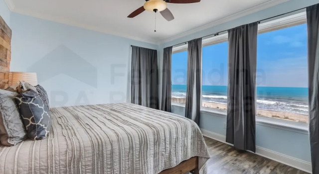 Коттедж Magnificent Modern Beach House with Ocean View from All Rooms by RedAwning