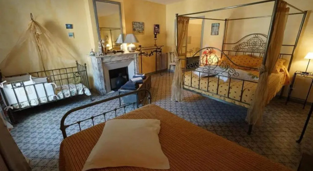 La Maison De Josepha, Book Hotel Hoteller i Corbières med parkering, Parkering