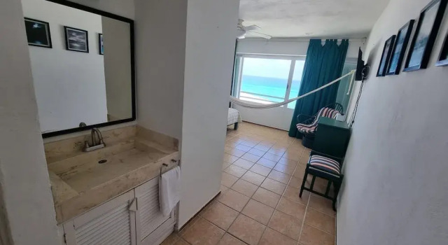 New Beachfront PH at Brisas By The Spot, Rezerwuj Apartament Cancún Quintana Roo