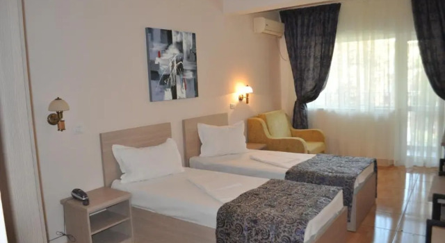Hotel Regal, Prenota Hotel Hotel a Eforie con parcheggio, Parcheggio