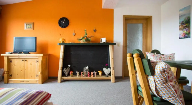 Gaststätte & Pension Waldquell, Réserver Hôtel Breitenbrunn/Erzgeb Monts Métallifères