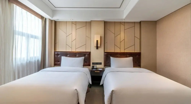 Номер Superior Imperial Dragon Bay Purejoy Hotel