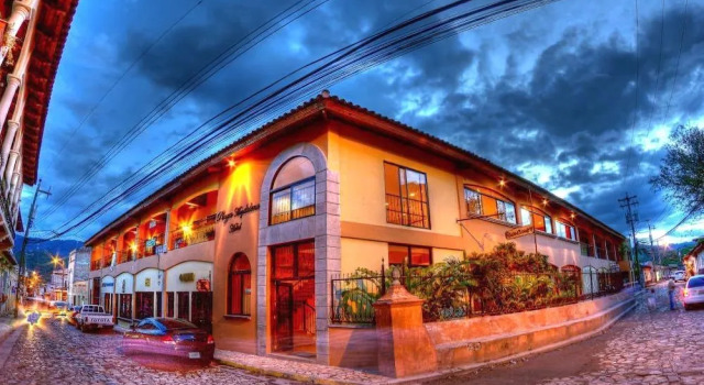 Plaza Magdalena Hotel