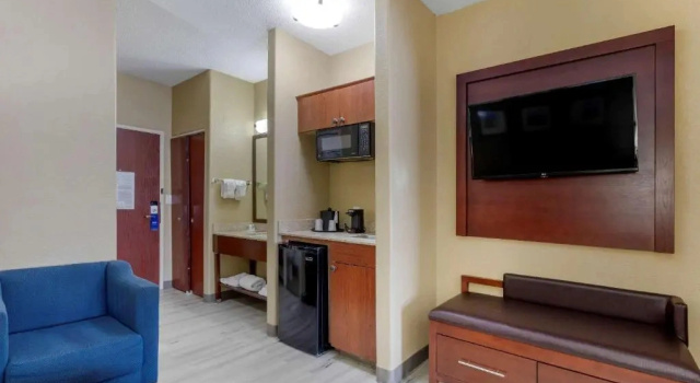 Шестиместный люкс Comfort Suites Lakewood - Denver