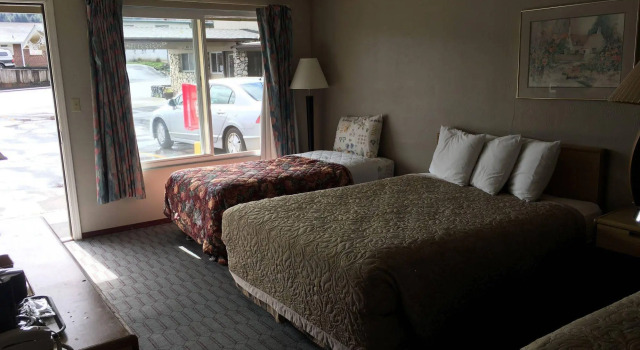 Anchor Bay Inn near Winchester Bay, Varaa Mini-hotelli Reedsport Oregon