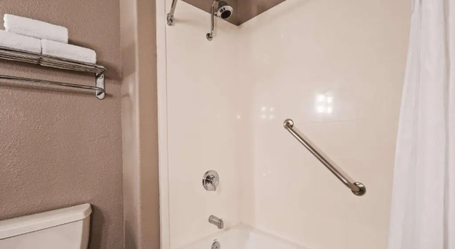 Люкс Best Western Cedar Inn & Suites
