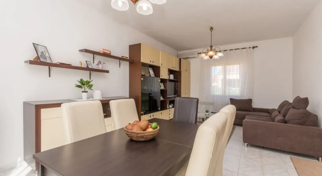Apartments Mactra, Забронировать Апартаменты/квартира Отели Биоград-на-Мору с парковкой, рядом с Частный Пляж «Кемп Сенди», Парковка