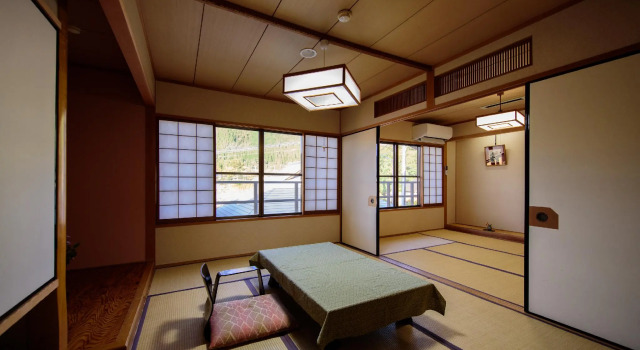 Номер Standard с видом на горы Wafu Ryokan Tsuenosho