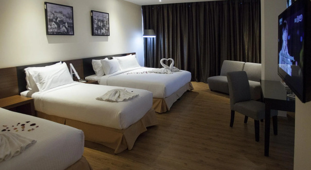 Семейный номер Standard Cathayana Hotel Kuantan