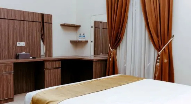 Люкс OYO 2263 Fazarel Residence Syariah