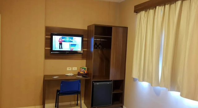 Двухместный номер Standard с видом на город Astro Hotel