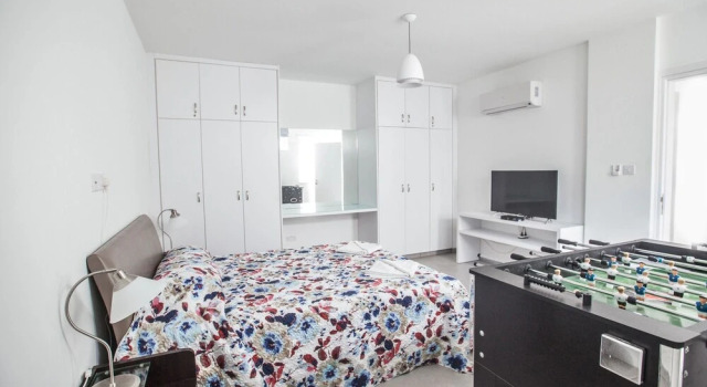 Celebrity Villa Hollyoaks 2, Rezervovat Vila Protaras Famagusta, poblíž Sunrise Beach