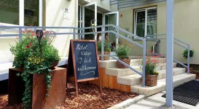 Hotel Viktor, Book Hotel Klaus 