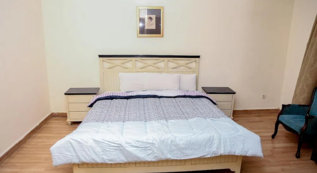 Трёхместный номер Standard Swiss Cottage