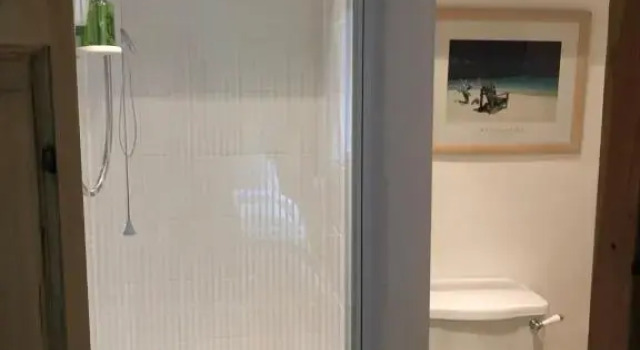 Номер Economy Over The Bridge Guest House