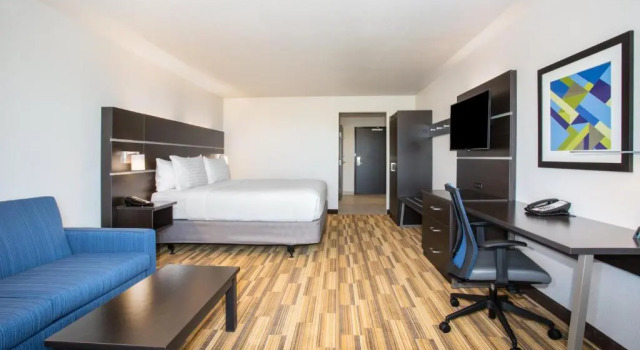 Люкс Holiday Inn Express & Suites - Rapid City - Rushmore South by IHG