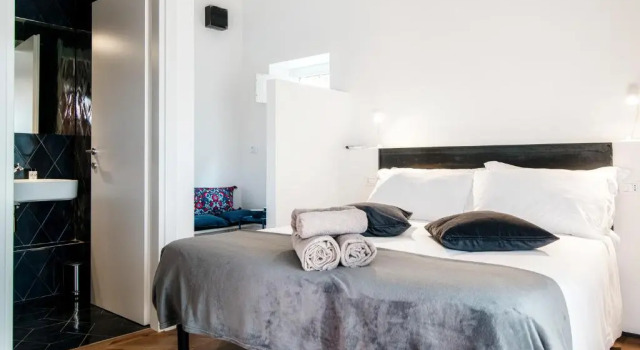 Номер Deluxe Caesar Suites by "The House Of Travelers"