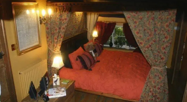 Wizards Thatch Luxury Suites