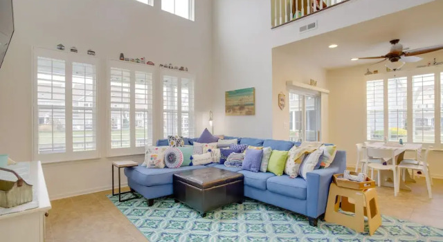 Апартаменты Shuttle to Beach: Millville Townhome w/ Porch