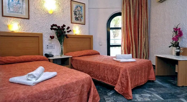 Номер Economy Karteros Hotel