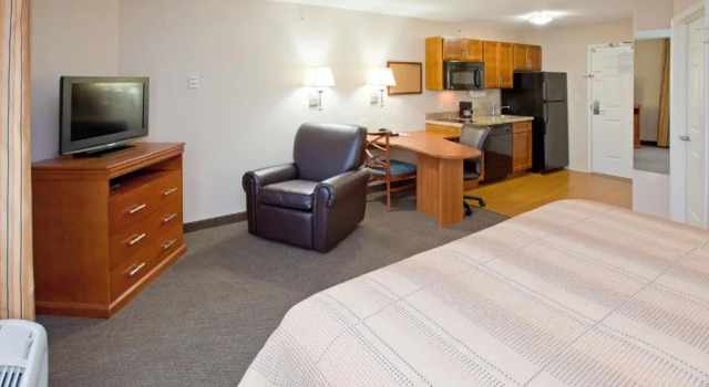 Двухместный номер Standard Candlewood Suites Indianapolis East by IHG