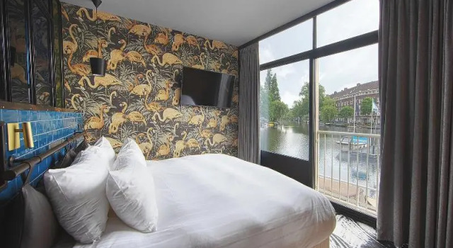 Люкс Apollo Hotel Amsterdam, a Tribute Portfolio Hotel