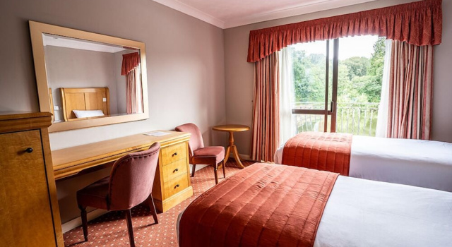 Двухместный номер Superior с видом на озеро Lakeside International Hotel