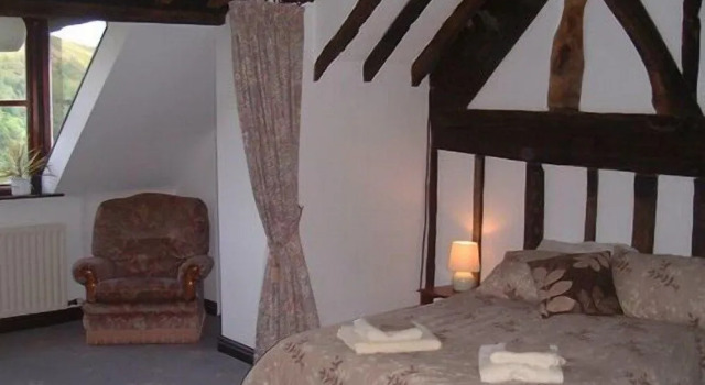 Horseshoe Pass Holiday Lets, Book Feriehus Hoteller i North Wales med parkering, Parkering