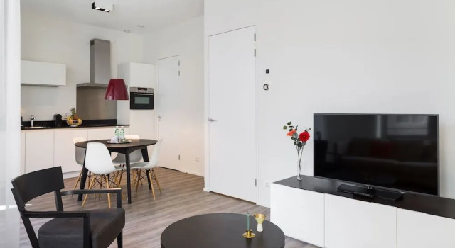 New Amsterdam, Book Apartment Zuideramstel 