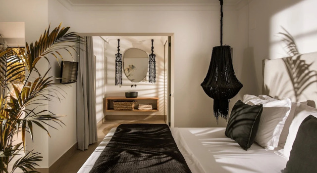 Номер Deluxe с балконом Sunvillage Malia Suites