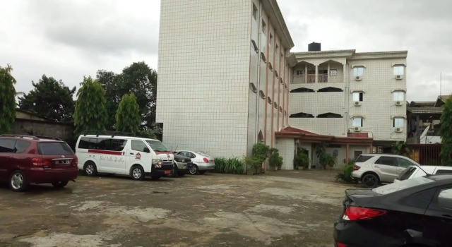 Hotel Vallee Des Rois