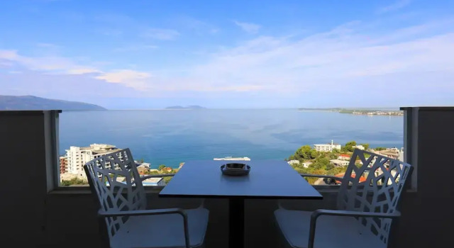 Komfort Apartment Hill Suites