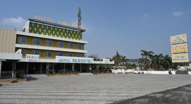 Hotel Parqotel, Rezervovat Hotel Hotely v Gujarat s parkováním, Parkování