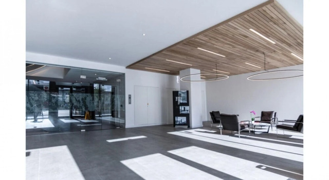 Design 1 Bed With Balcony