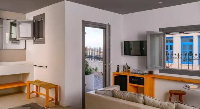 Номер Deluxe Lemon Suites Santorini