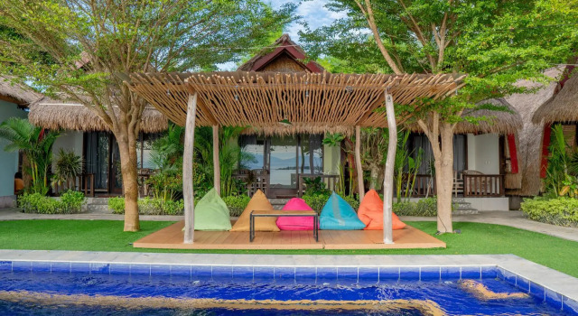Бунгало Deluxe с видом на море The Place Bungalow & Restaurant Sekotong