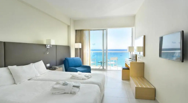 Superior room with sea view Pernera Beach Hotel