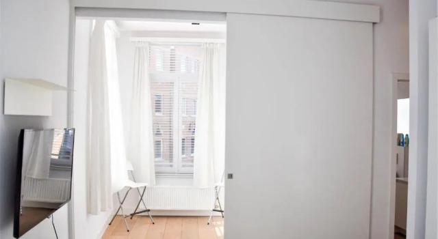 Light Modern Apartment in the Heart of Antwerp, Забронировать Апартаменты/квартира Апартаменты Антверпена, рядом с De Wilde Zee, Апартаменты/квартира
