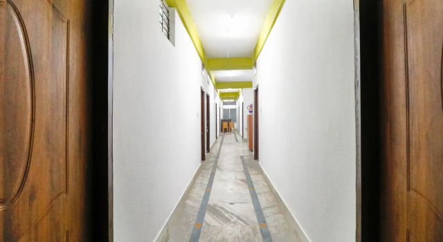 OYO 42633 Aarshi Palace, Rezervasyon Otel Cuttack Orissa