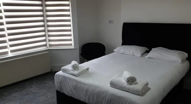 Stunning 6-bed House in London, Varaa Huoneisto Asunnot kohteessa Merseyside, Huoneisto