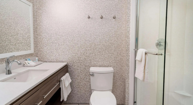 Четырёхместная студия Home2 Suites by Hilton Corona