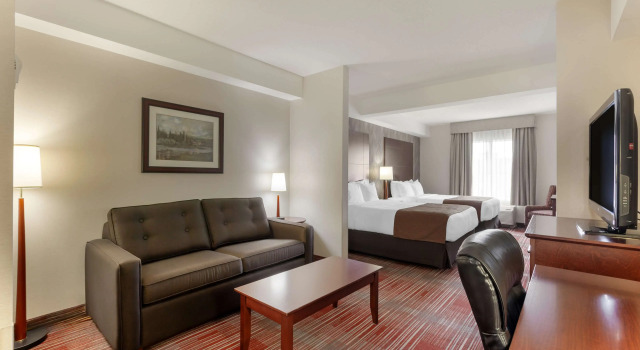 Четырёхместный люкс Best Western Plus Muskoka Inn