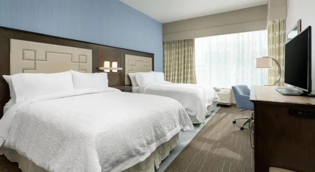 Четырёхместный номер Standard с видом на реку Hampton Inn & Suites - Napa, CA